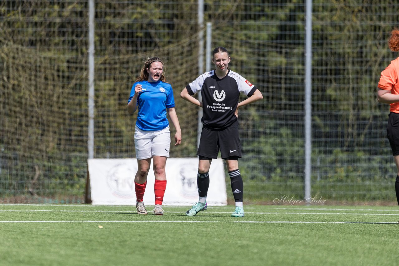 Bild 97 - wBJ SH-Pokalfinale  Holstein-Kiel - SV Viktoria : Ergebnis: 1:0